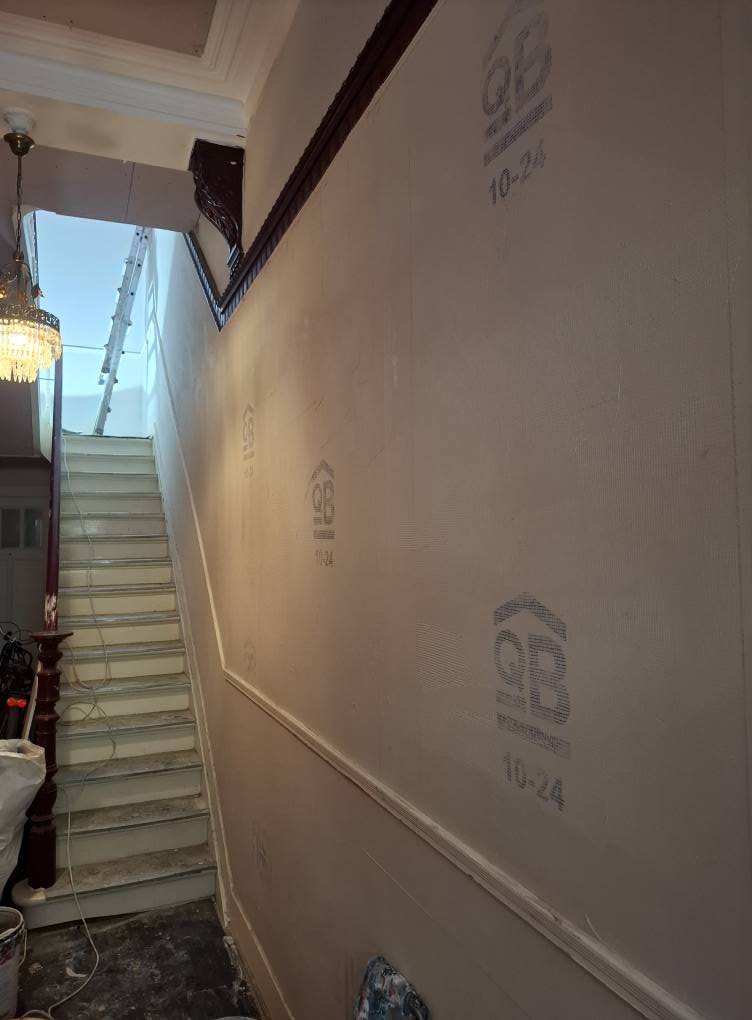 Isolation et plaques de plâtre cage escalier Bruxelles